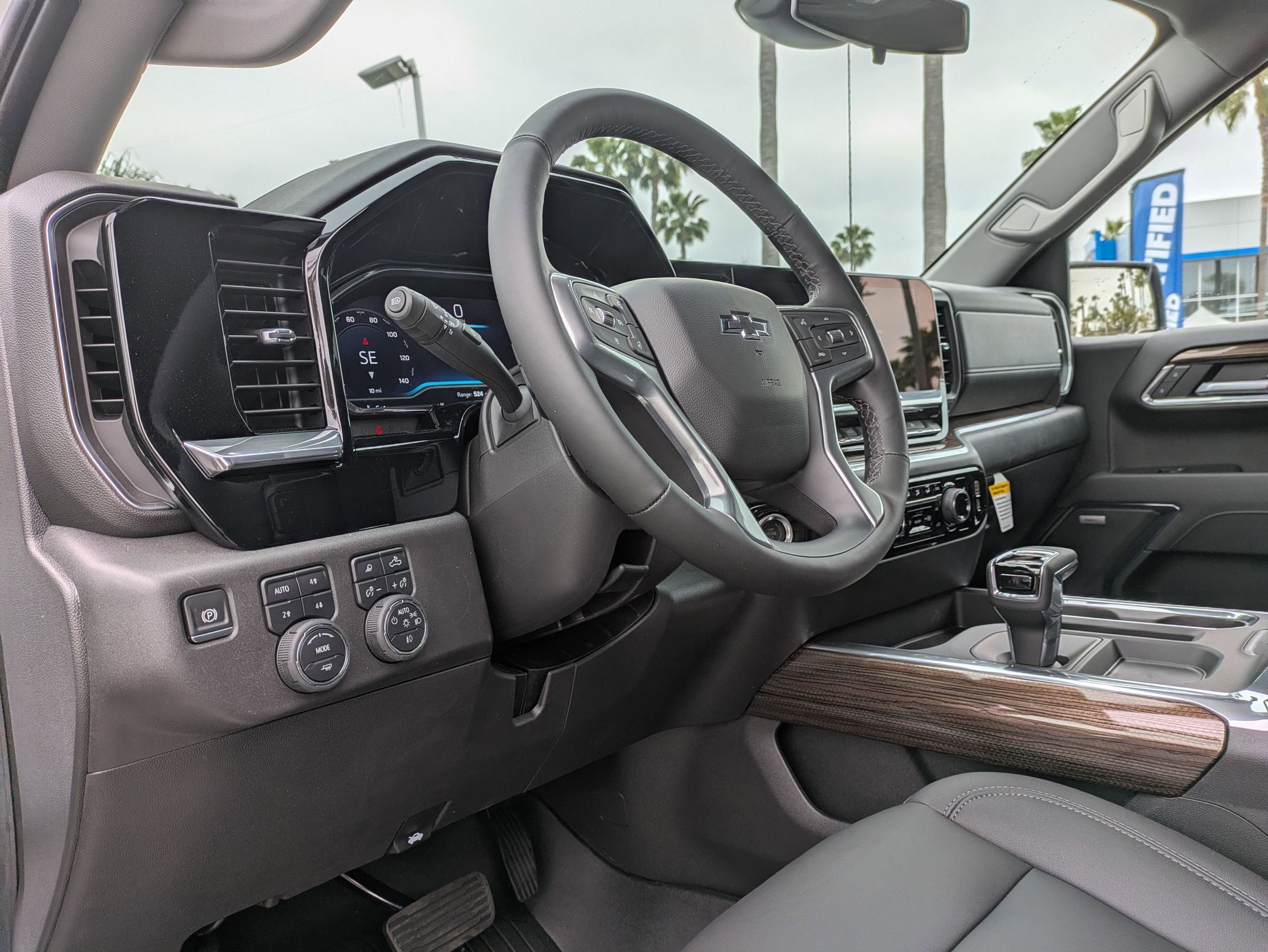 2025 Chevrolet Silverado 1500 RST photo 10