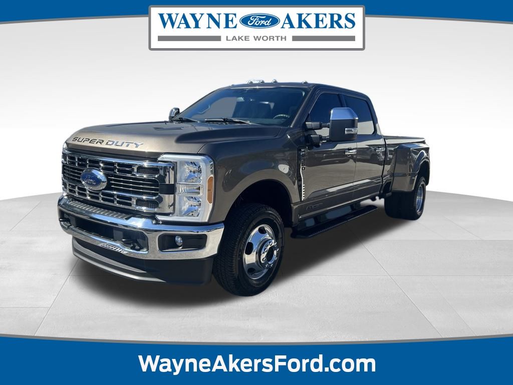2023 Ford F-350 Super Duty XLT's photo