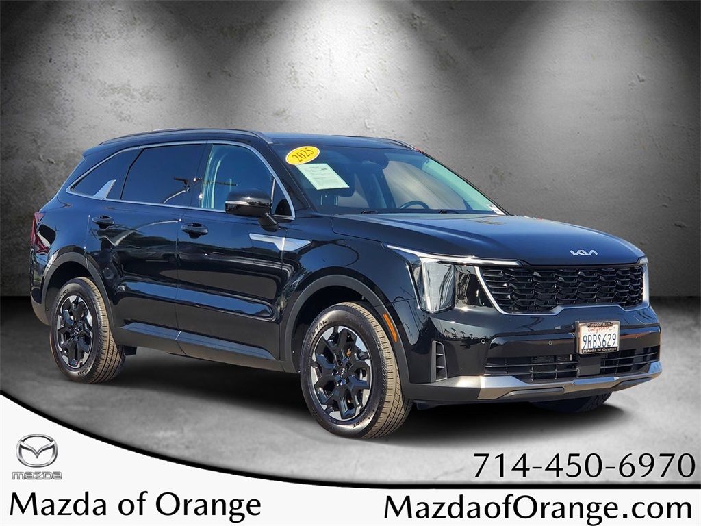 2025 Kia Sorento S's photo