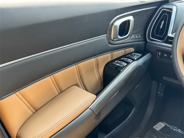 2025 Kia Sorento X-Line SX Prestige photo 35