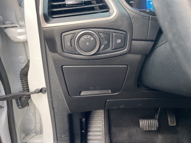 2022 Ford Edge SEL photo 28