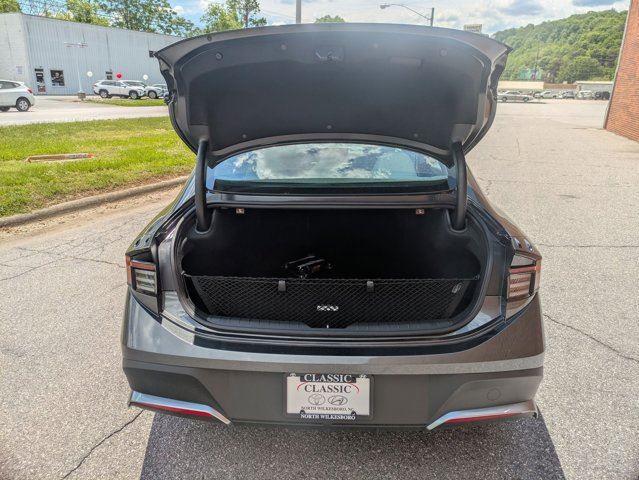 2025 Hyundai Sonata SE photo 25
