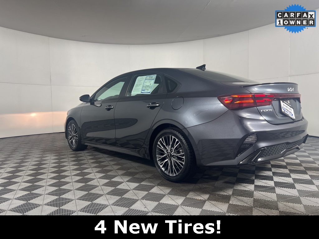 2023 Kia Forte GT-Line photo 4