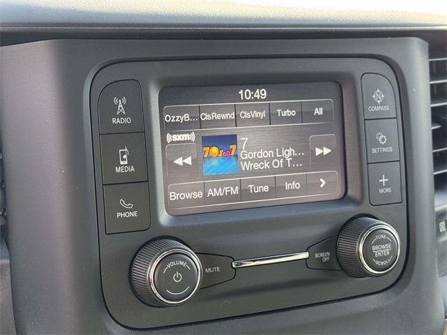 2024 Ram 1500 Tradesman photo 3