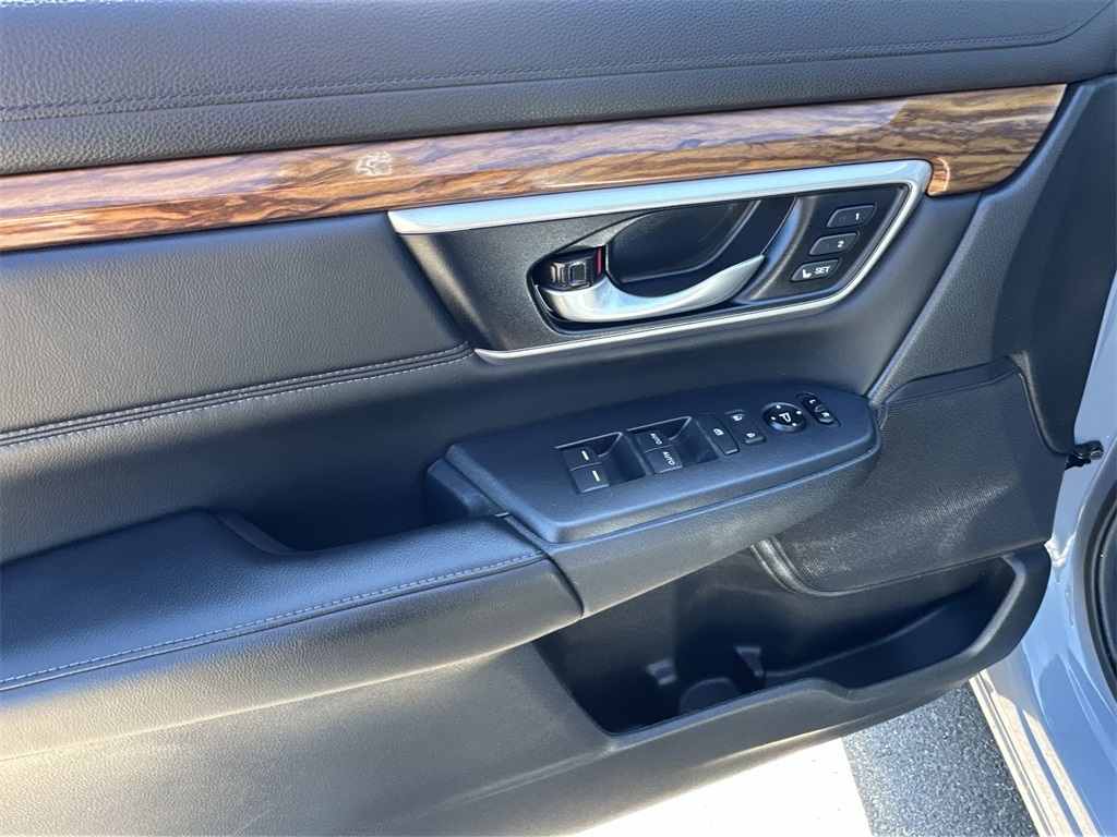 2020 Honda CR-V Hybrid EX-L photo 21