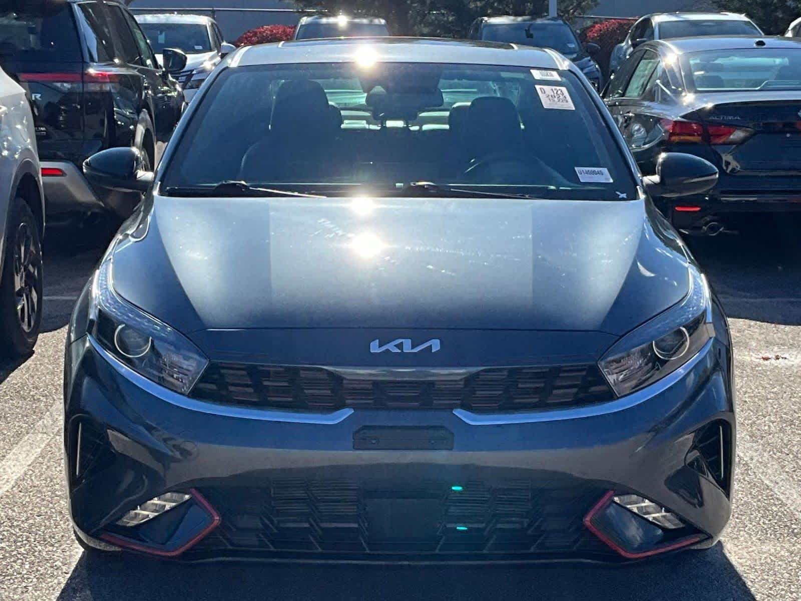2023 Kia Forte GT-Line photo 2