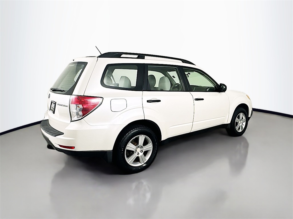 2012 Subaru Forester 2.5X photo 11