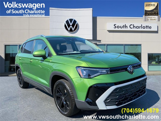 2025 Volkswagen Taos SE's photo