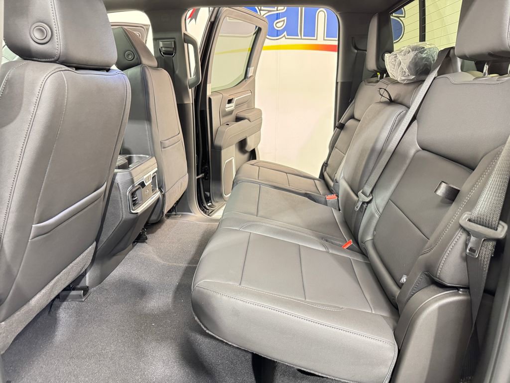 2026 Gmc Sierra 1500 SLT photo 8