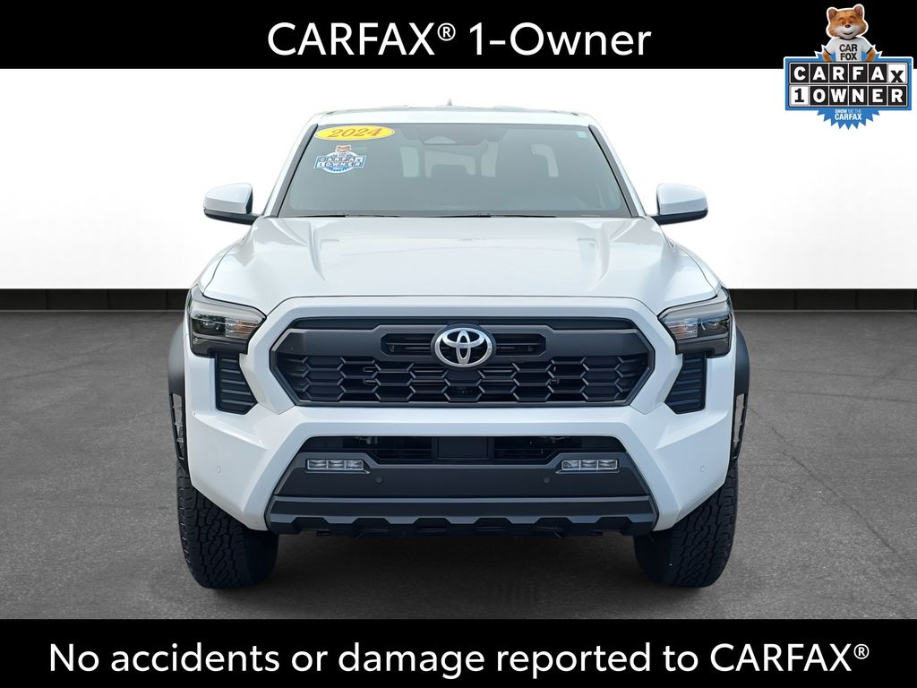 2024 Toyota Tacoma TRD Off-Road photo 2