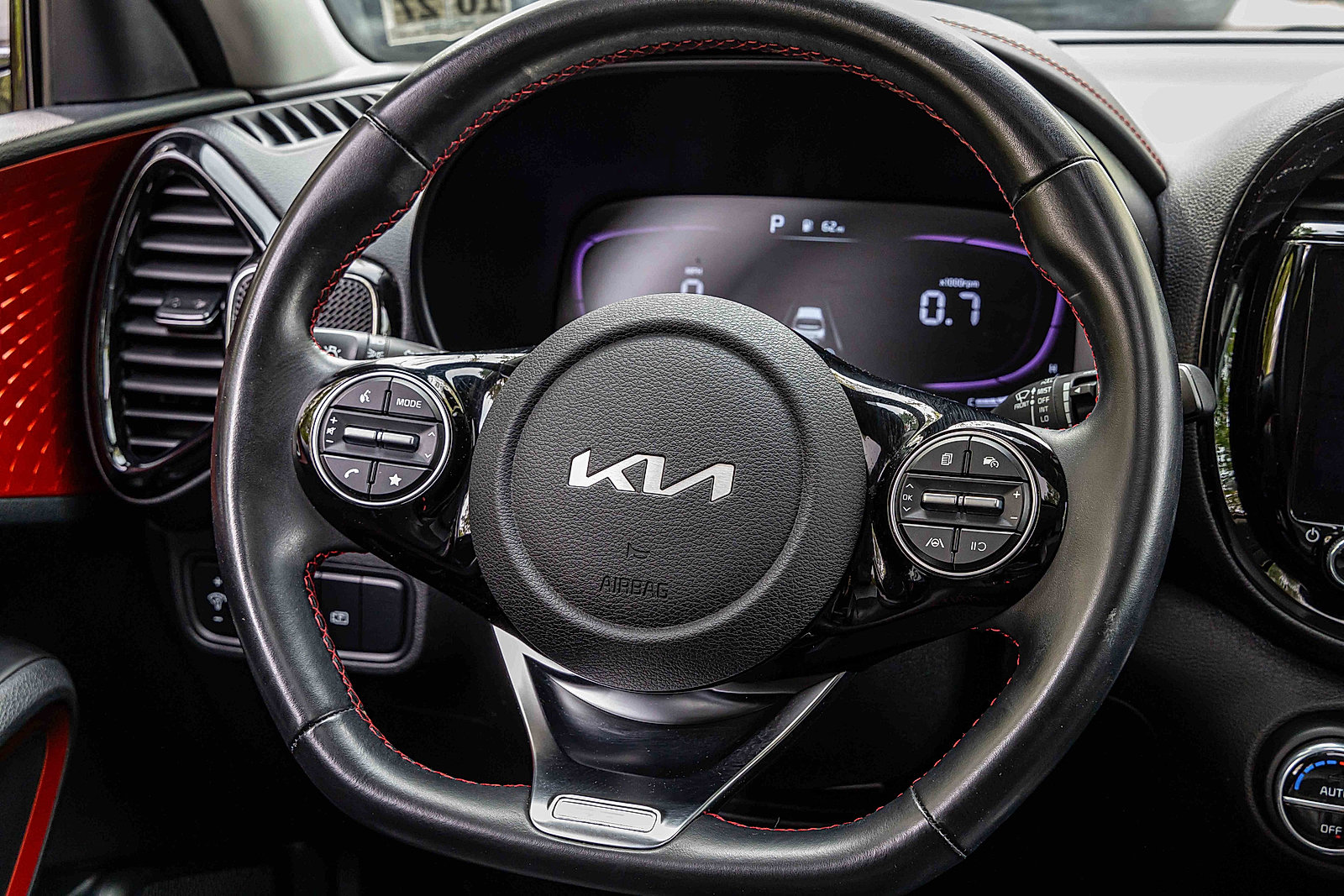 2023 Kia Soul GT-Line photo 9