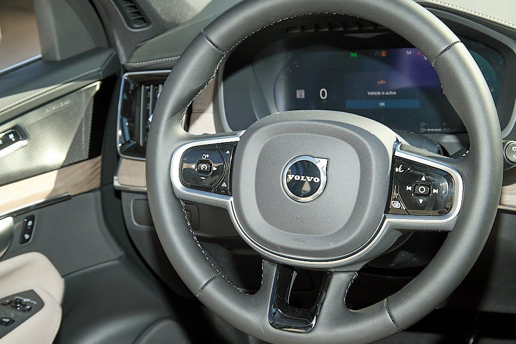 2026 VOLVO XC90 - Image 26