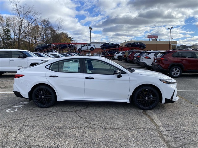 2026 Toyota Camry SE photo 2