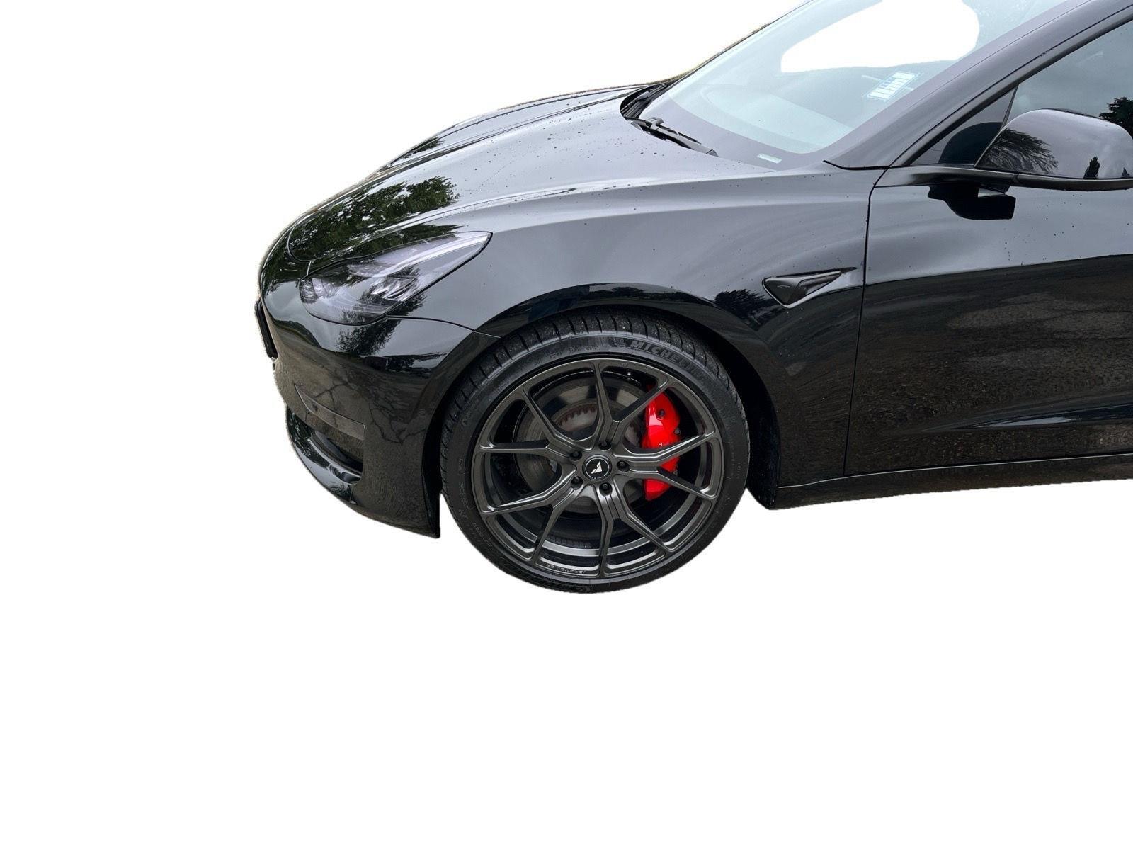 2018 Tesla Model 3 Long Range photo 9