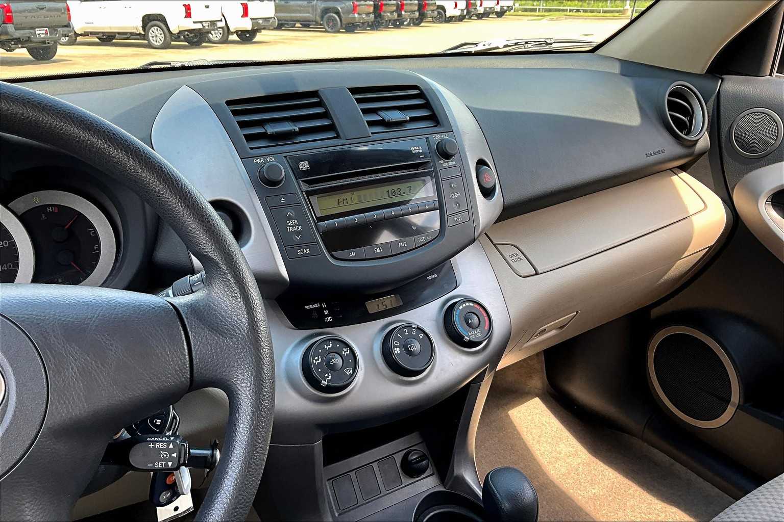 2008 Toyota RAV4 Sport photo 6