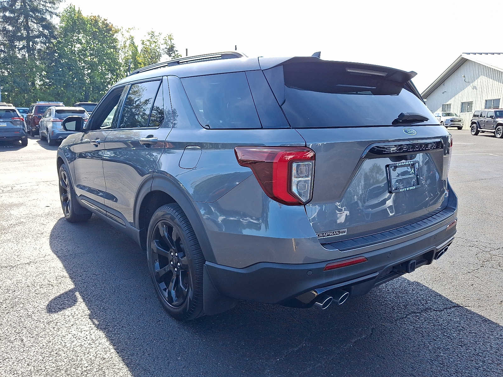 2023 Ford Explorer ST photo 4