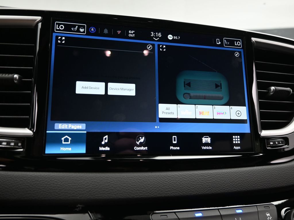 2026 Chrysler Voyager LX photo 15