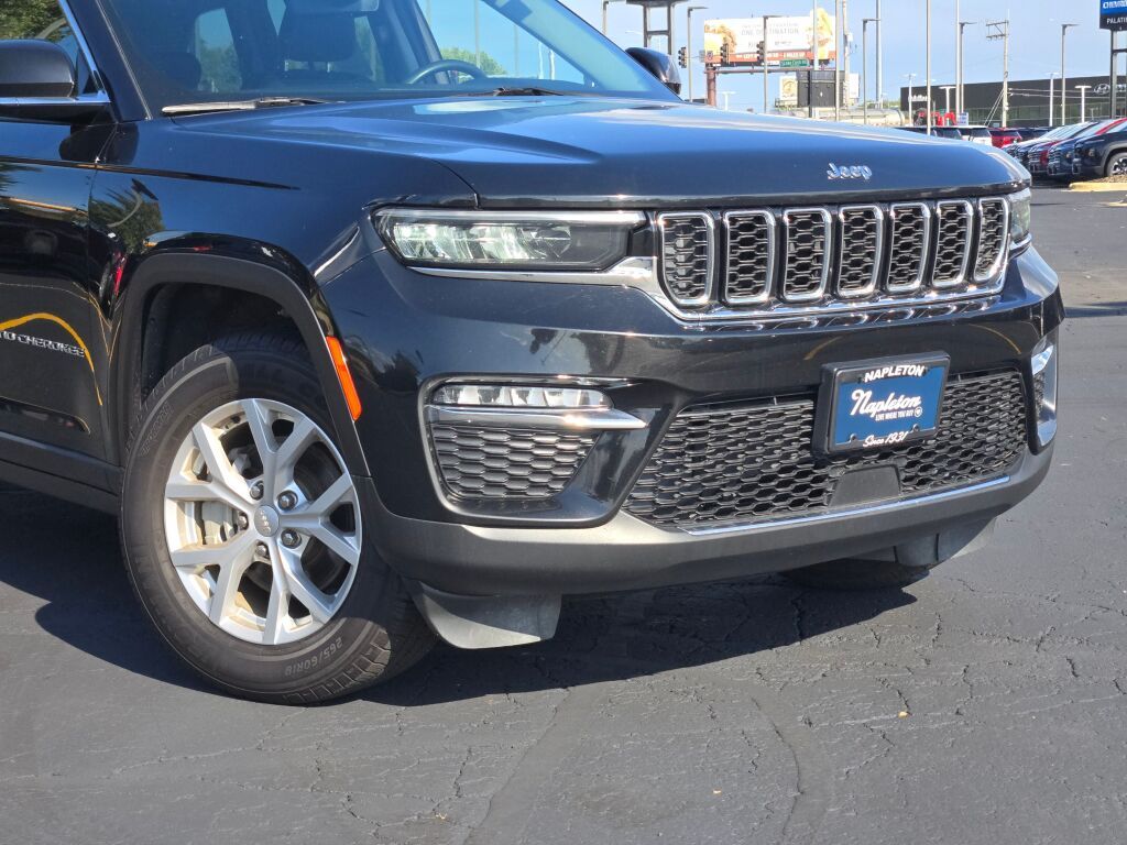 2023 Jeep Grand Cherokee Limited photo 2