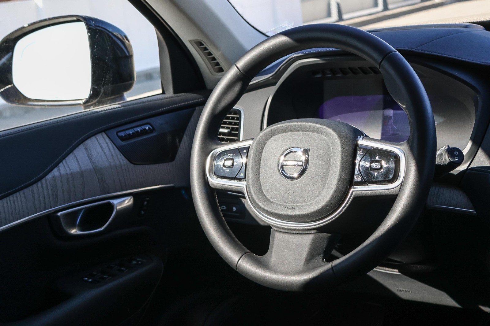 2024 Volvo XC90 Recharge Ultimate photo 17
