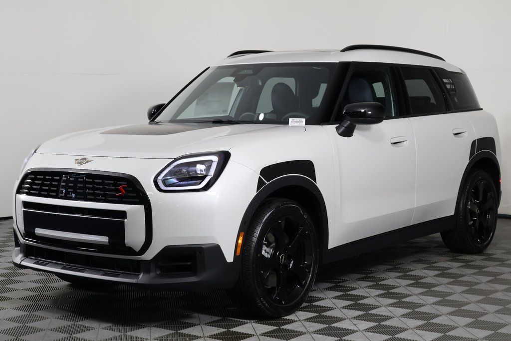 2026 MINI Countryman S's photo