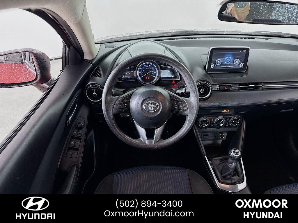 2017 Toyota Yaris iA Base photo 18