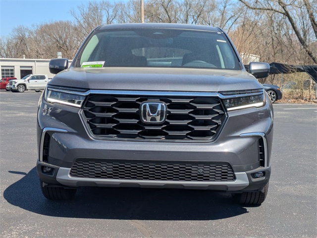 2025 Honda Pilot EX-L photo 3