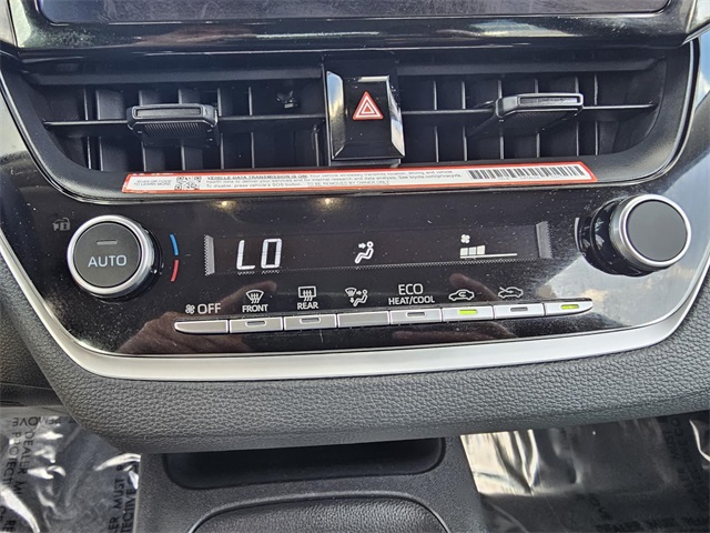 2025 Toyota Corolla LE photo 30