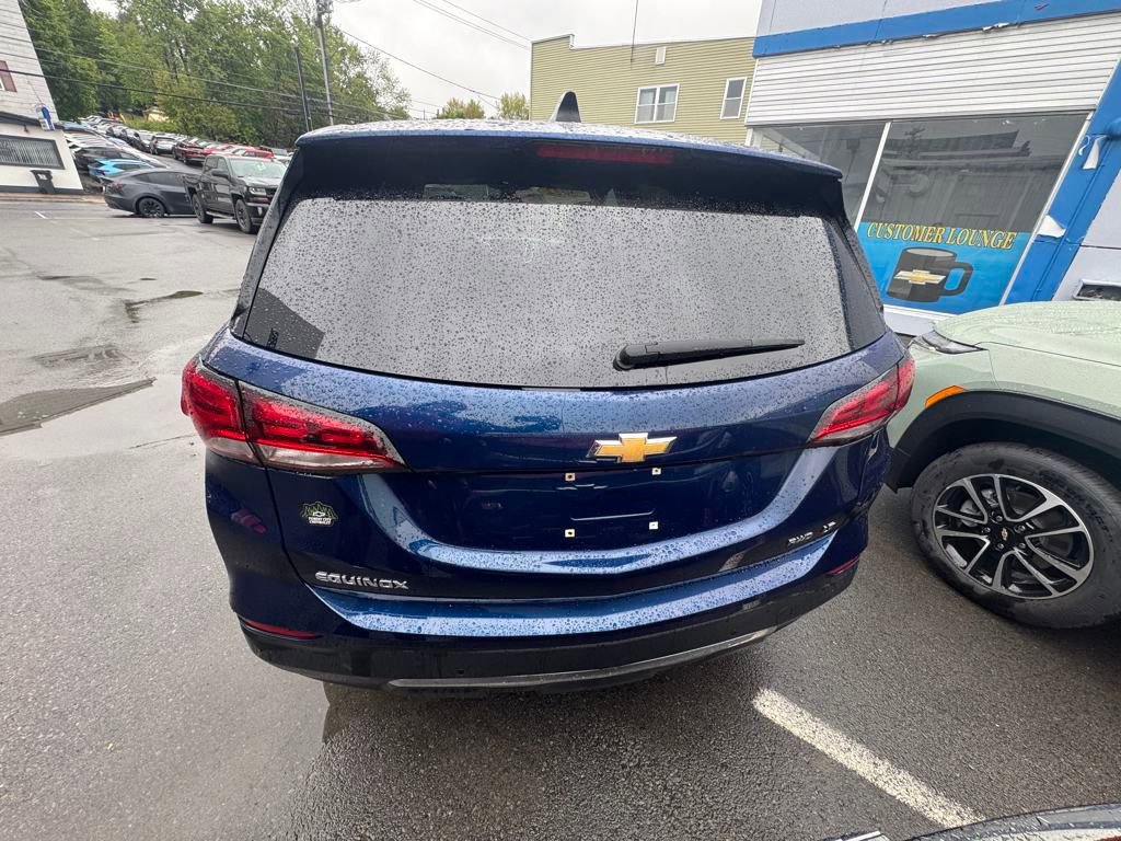 2022 Chevrolet Equinox LT photo 4