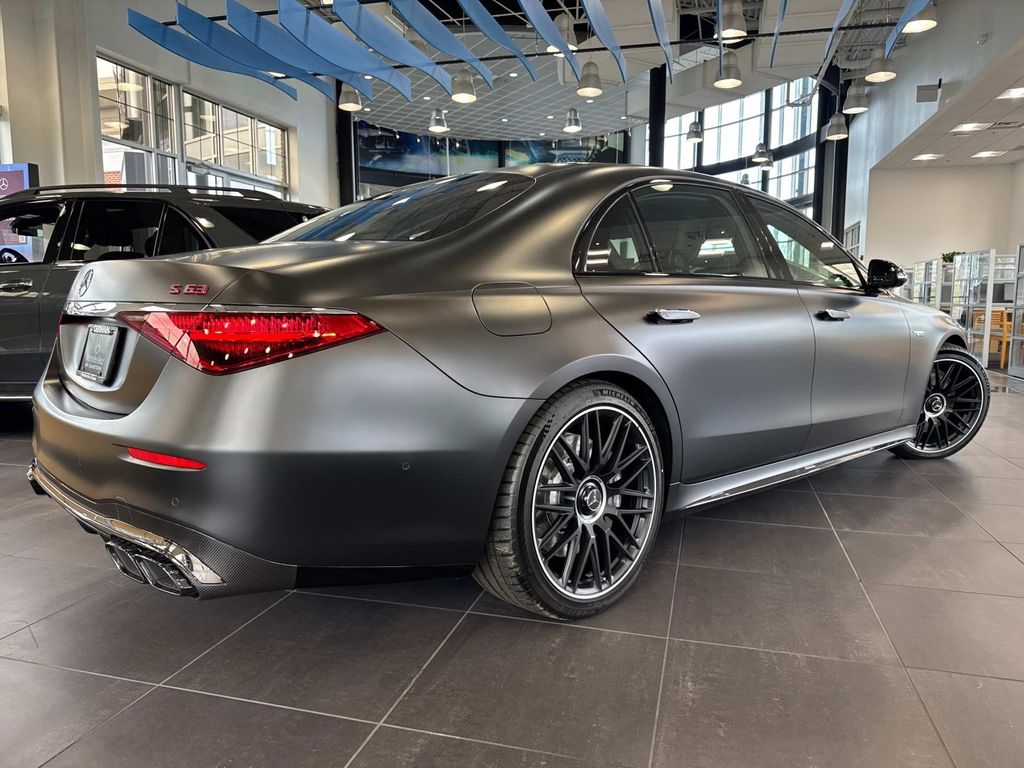 2025 Mercedes Benz S 63 e AMG 4MATIC photo 5