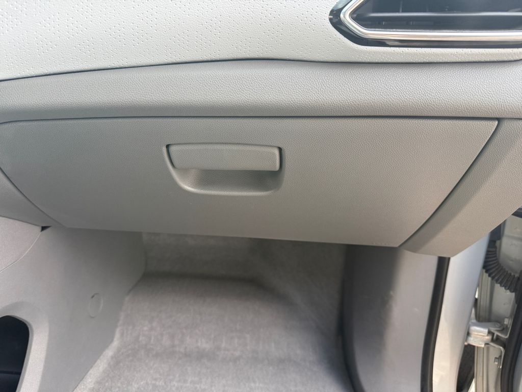 2022 Chevrolet Bolt EUV Premier photo 23