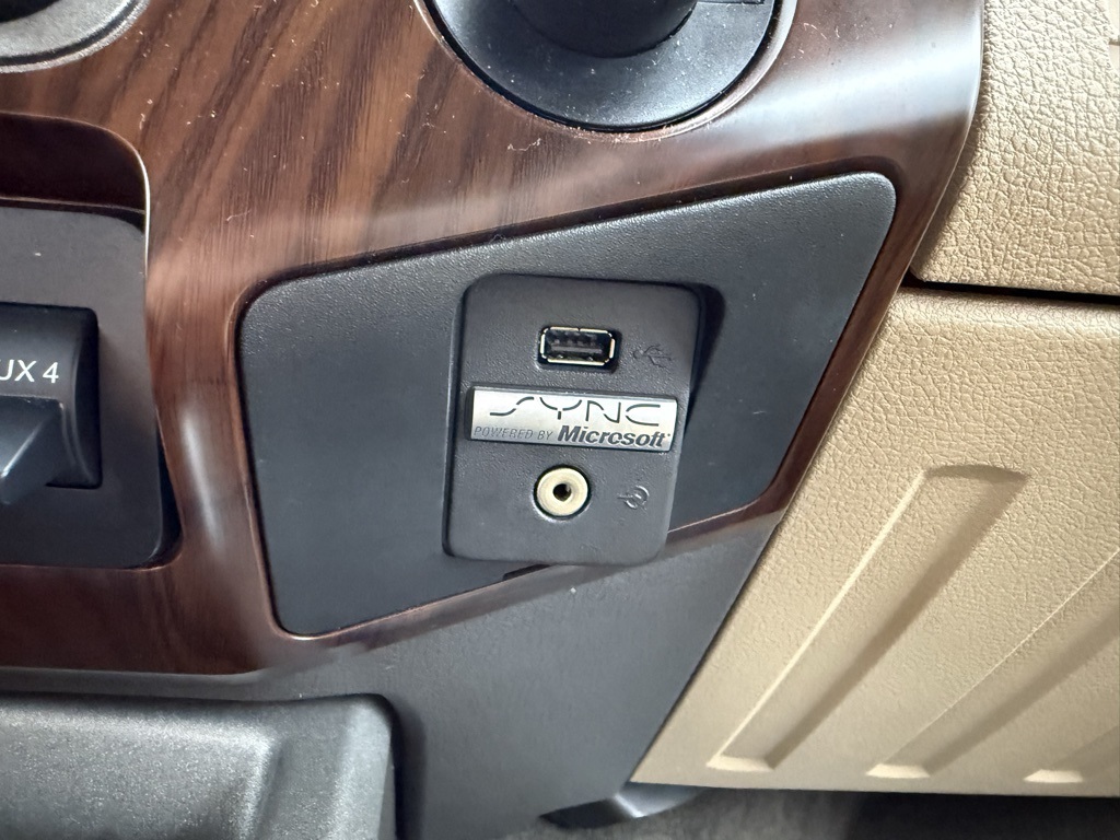 2011 Ford F-250 photo 30