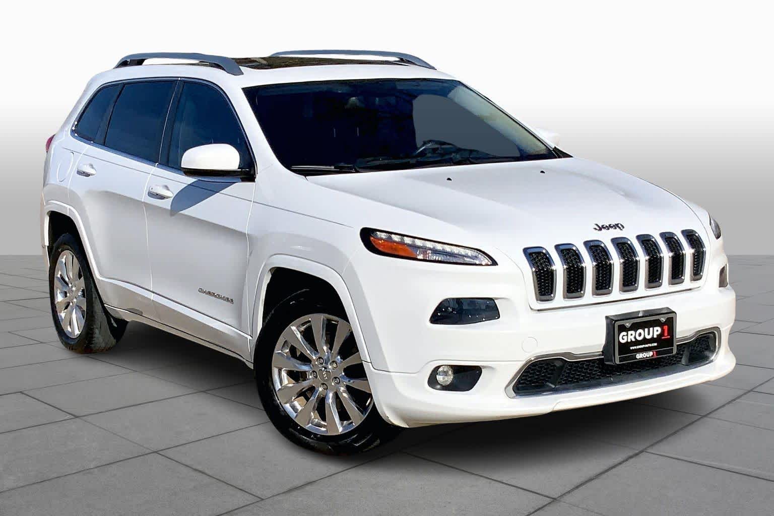 Used 2016 Jeep Cherokee Overland with VIN 1C4PJLJB2GW370984 for sale in Denton, TX