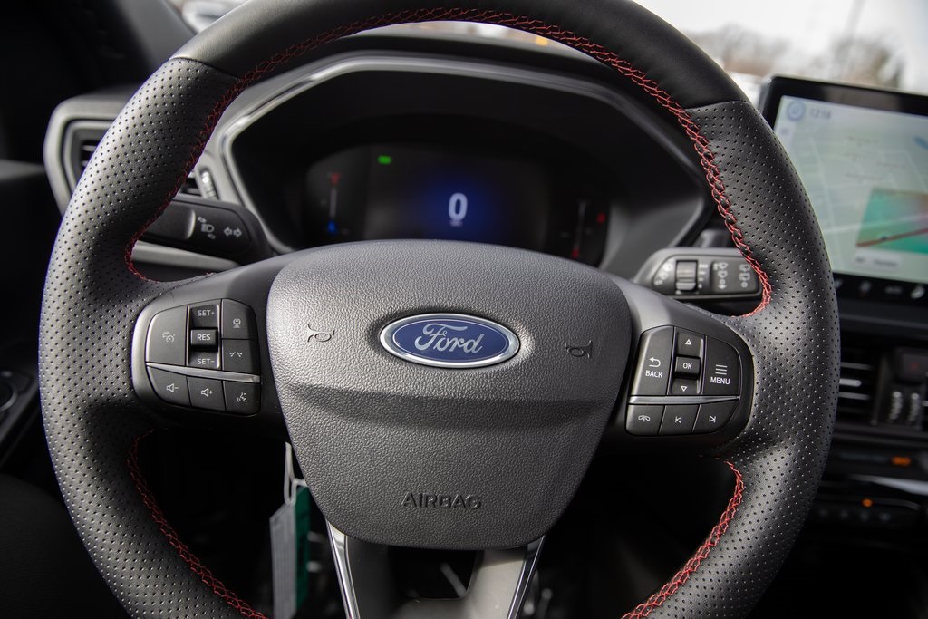 2025 Ford Escape ST-Line Select photo 25