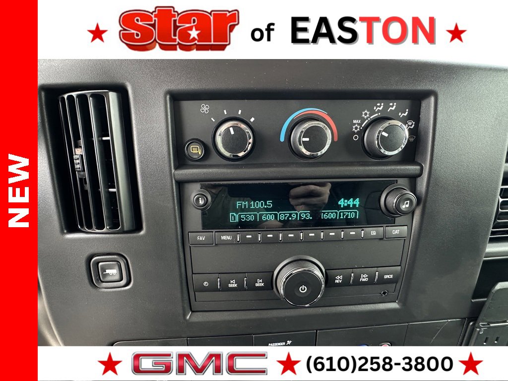 2025 Gmc Savana Cargo 2500 photo 13