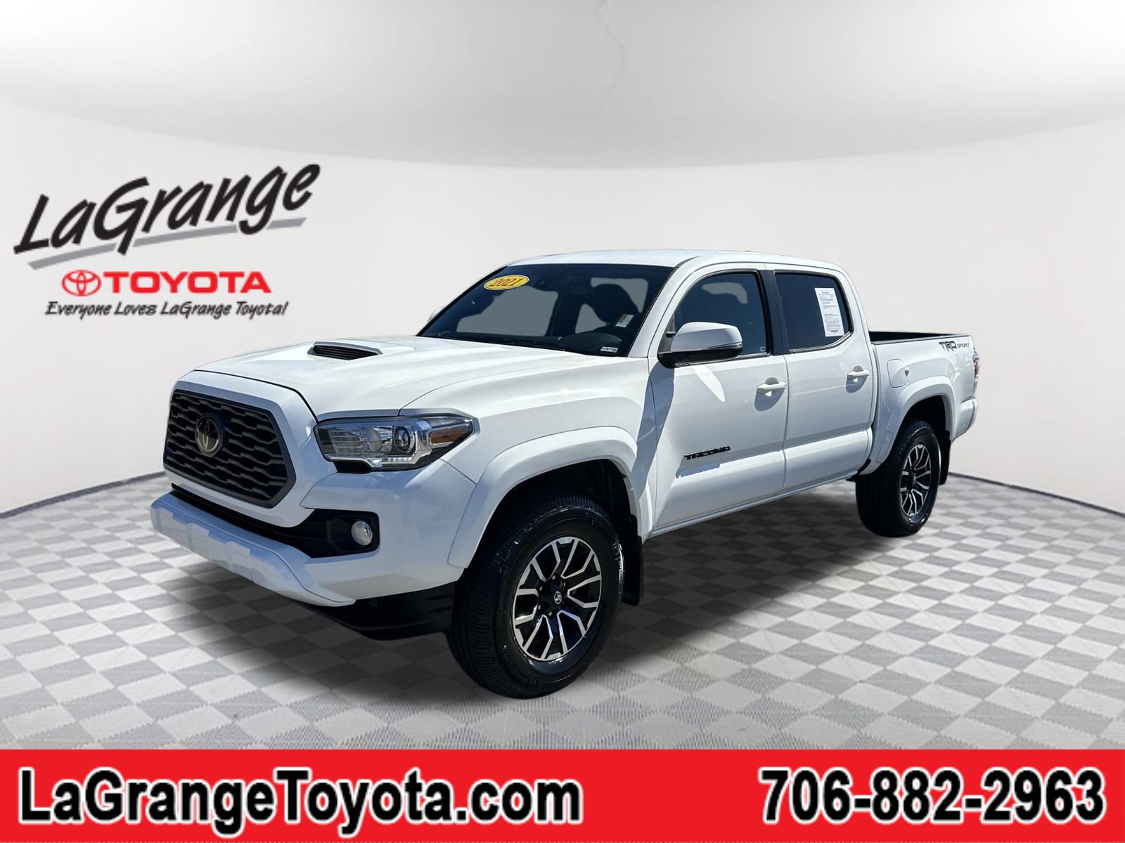 2021 Toyota Tacoma TRD Sport's photo