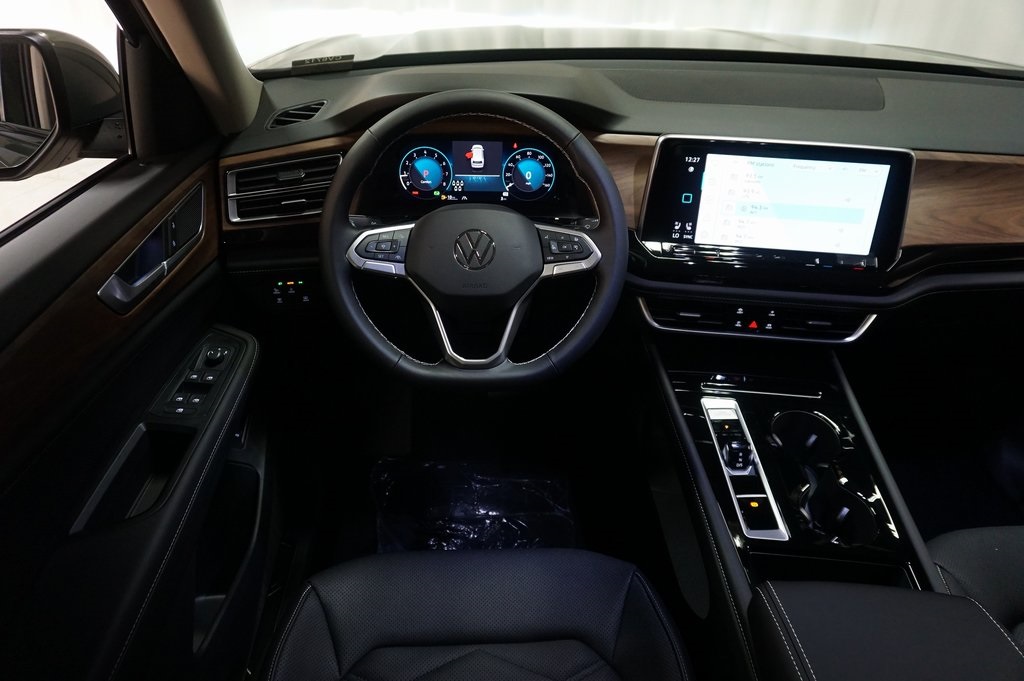 2026 Volkswagen Atlas SE Technology photo 12