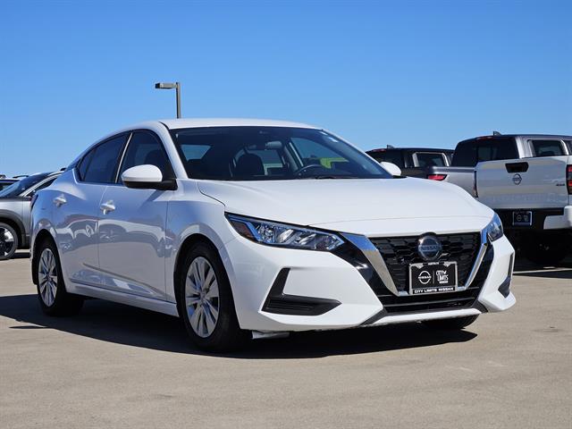 2020 Nissan Sentra S photo 2