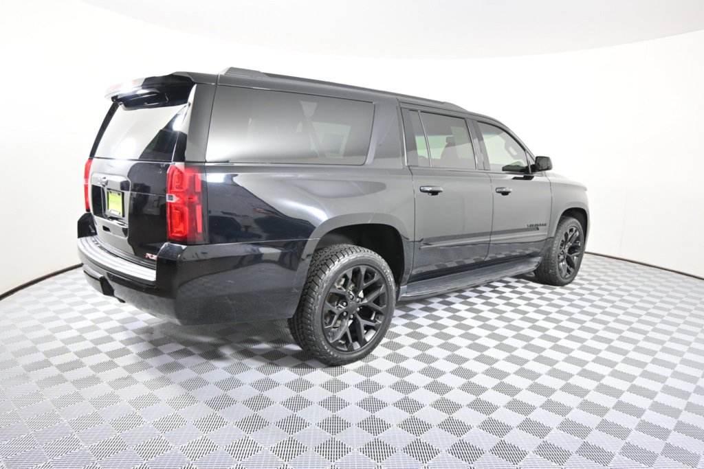 2019 Chevrolet Suburban Premier photo 5