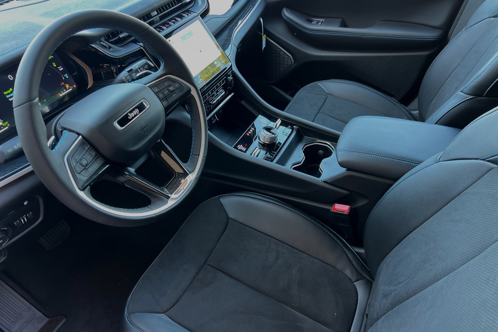 2023 Jeep Grand Cherokee Trailhawk 4xe photo 9