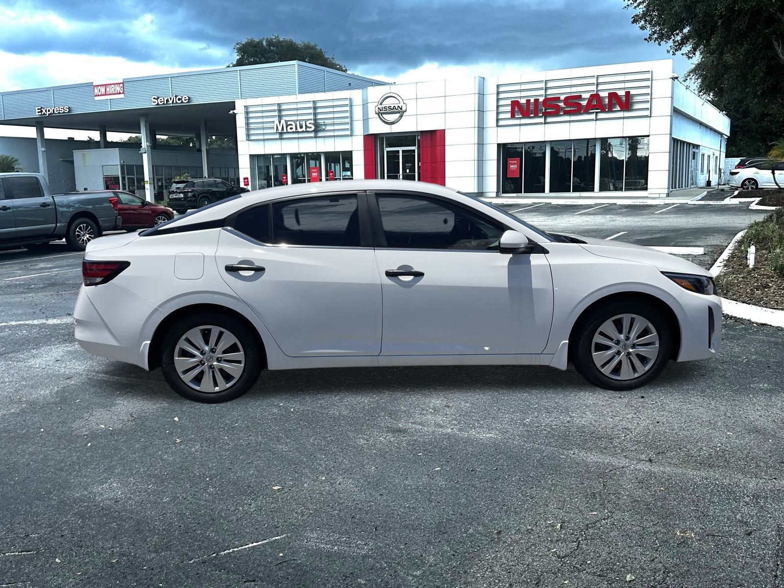 2025 Nissan Sentra S photo 2