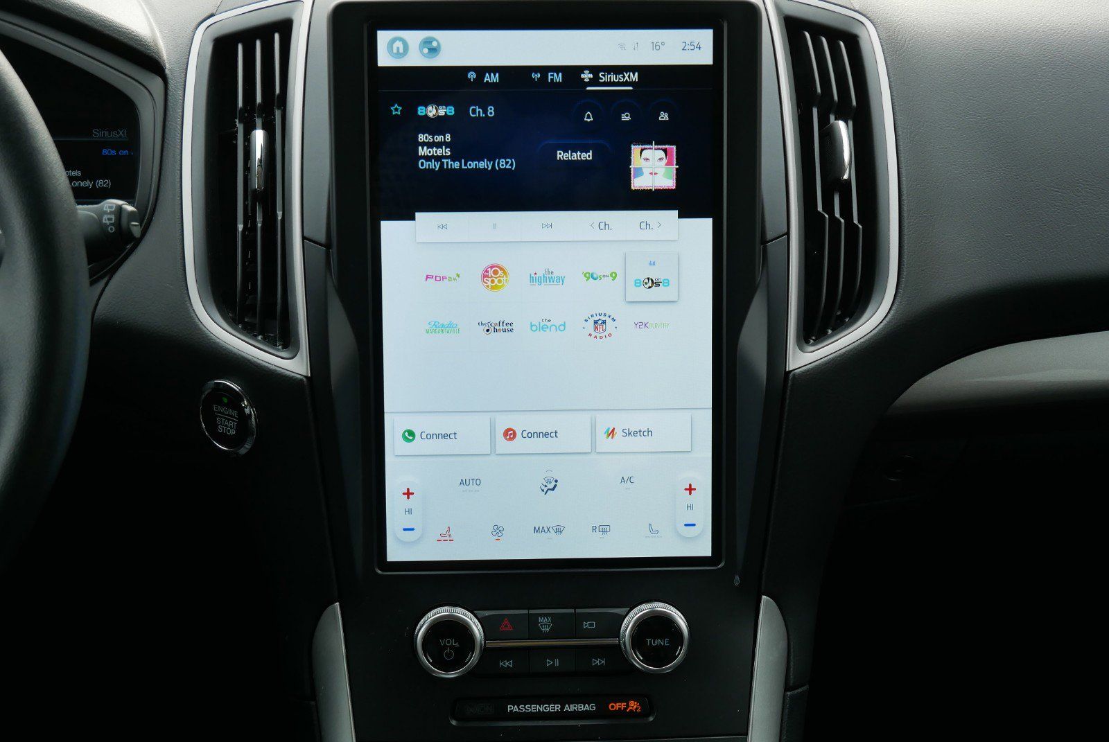 2024 Ford Edge SEL photo 16