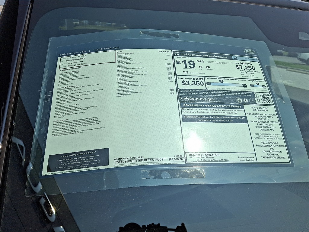 2025 Land Rover Defender 110 S photo 23