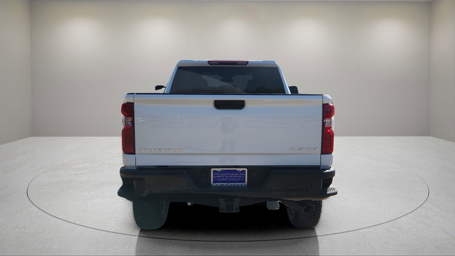 2026 Chevrolet Silverado 2500HD Custom photo 4