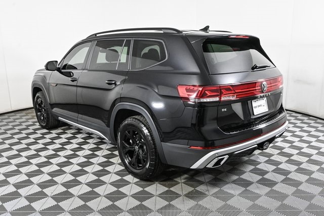 2025 Volkswagen Atlas Peak Edition Technology photo 3