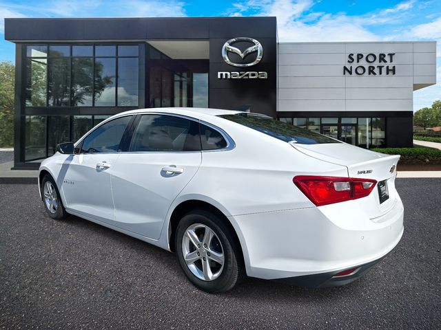 2023 Chevrolet Malibu LS photo 4