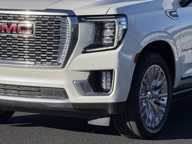 2023 Gmc Yukon XL Denali photo 2