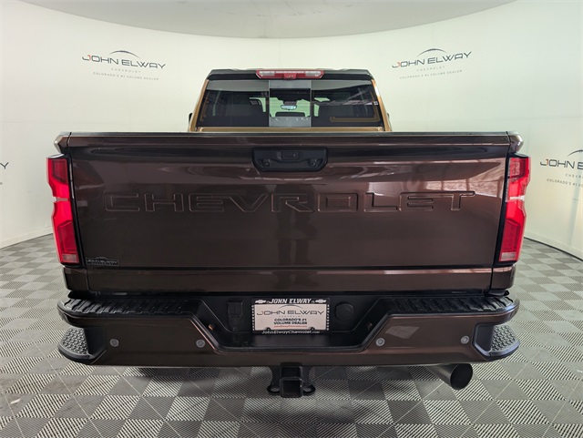 2025 Chevrolet Silverado 2500HD High Country photo 4