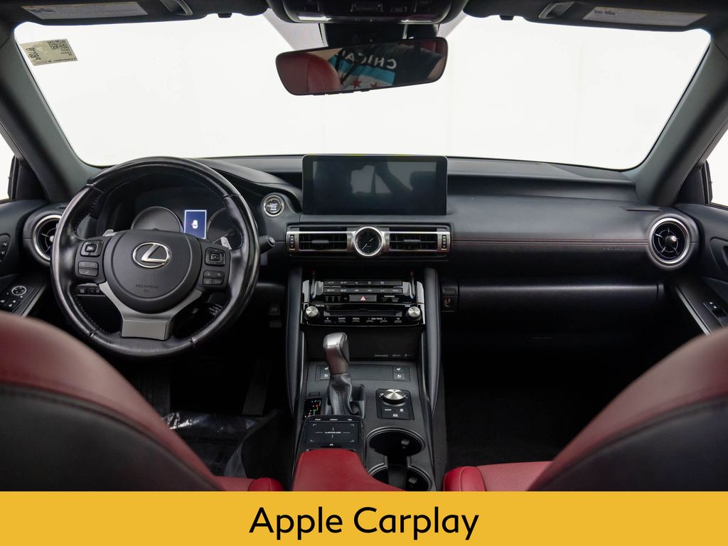 2022 Lexus IS 300 AWD photo 9