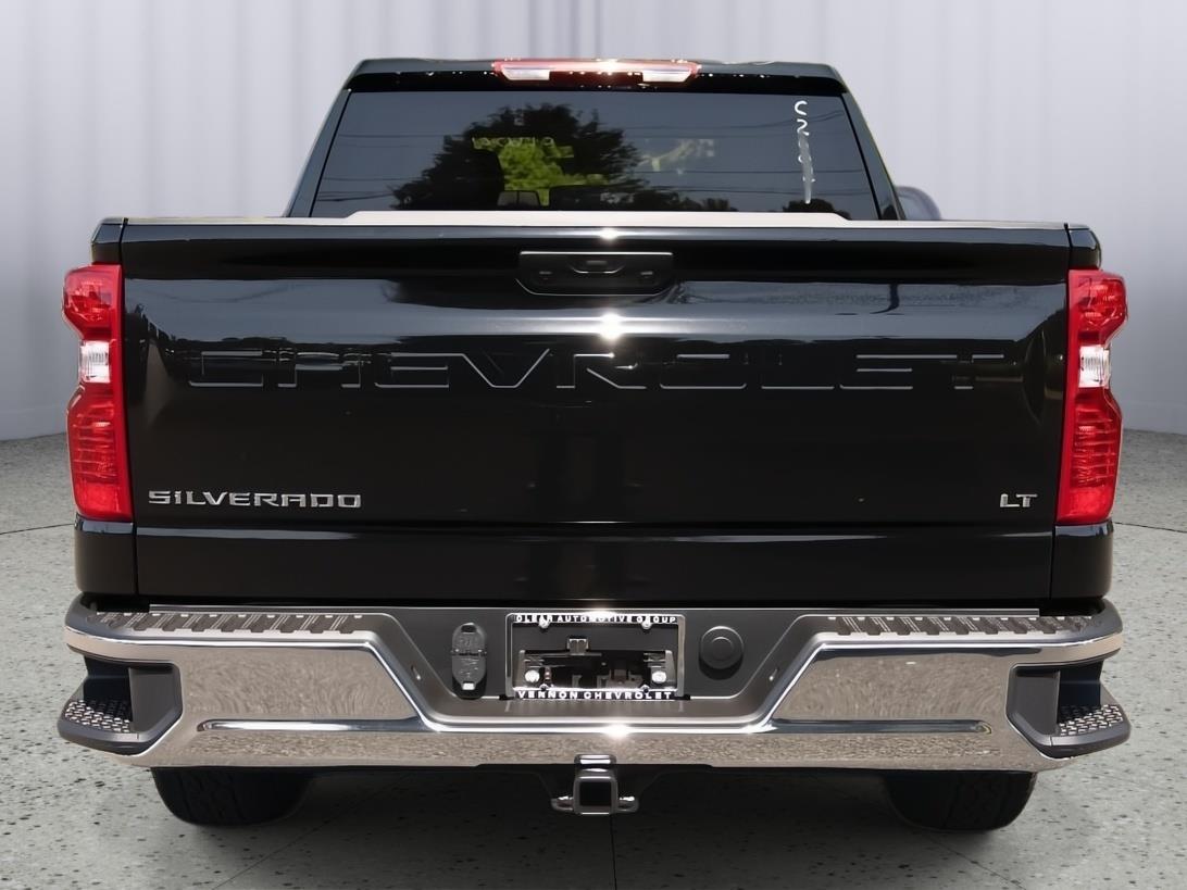 2026 Chevrolet Silverado 1500 LT photo 4