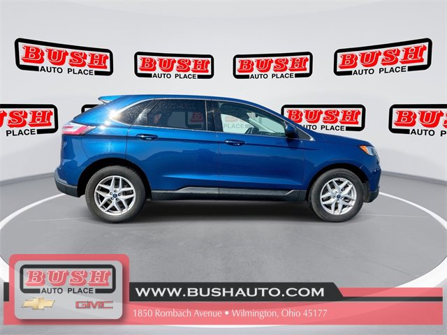 2022 Ford Edge SEL photo 3